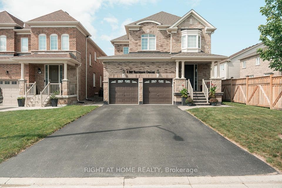 4 Bill Hutchinson Crescent, Clarington, ON L1C 7E1 – main photo