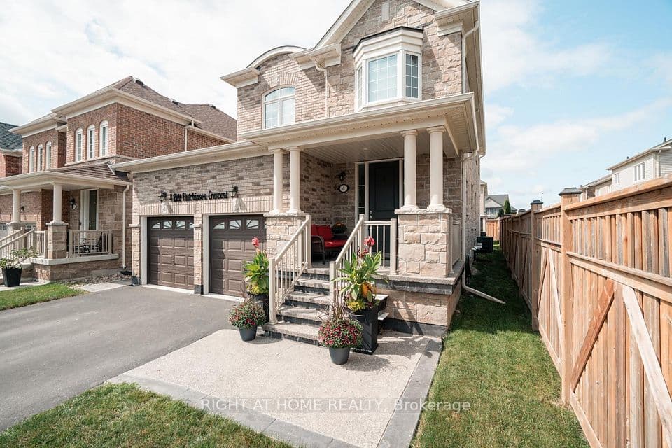 4 Bill Hutchinson Crescent, Clarington, ON L1C 7E1 – photo 3