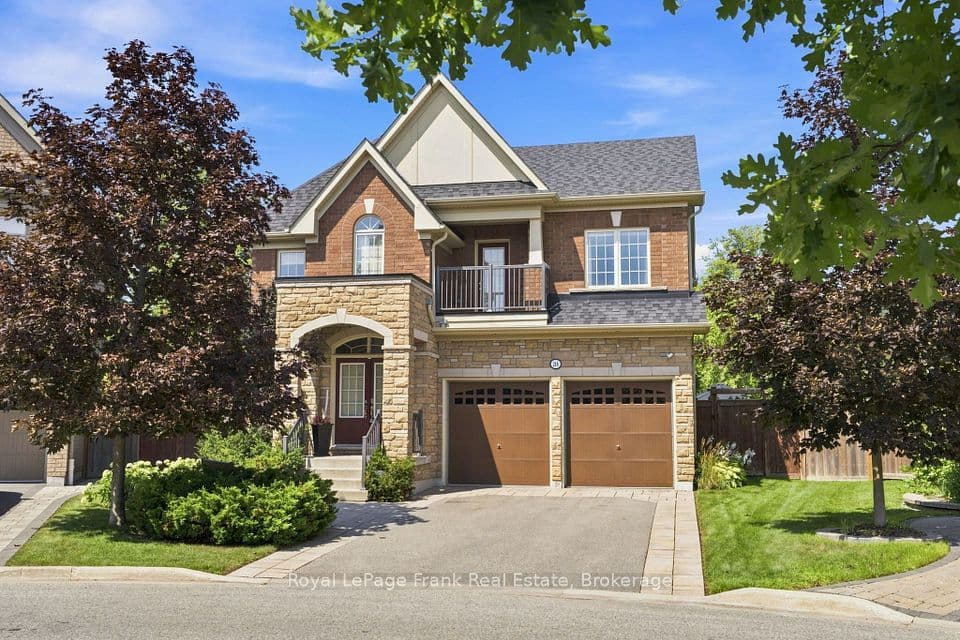218 Arctic Actress Court, Oshawa, ON L1L 0H3 – main photo