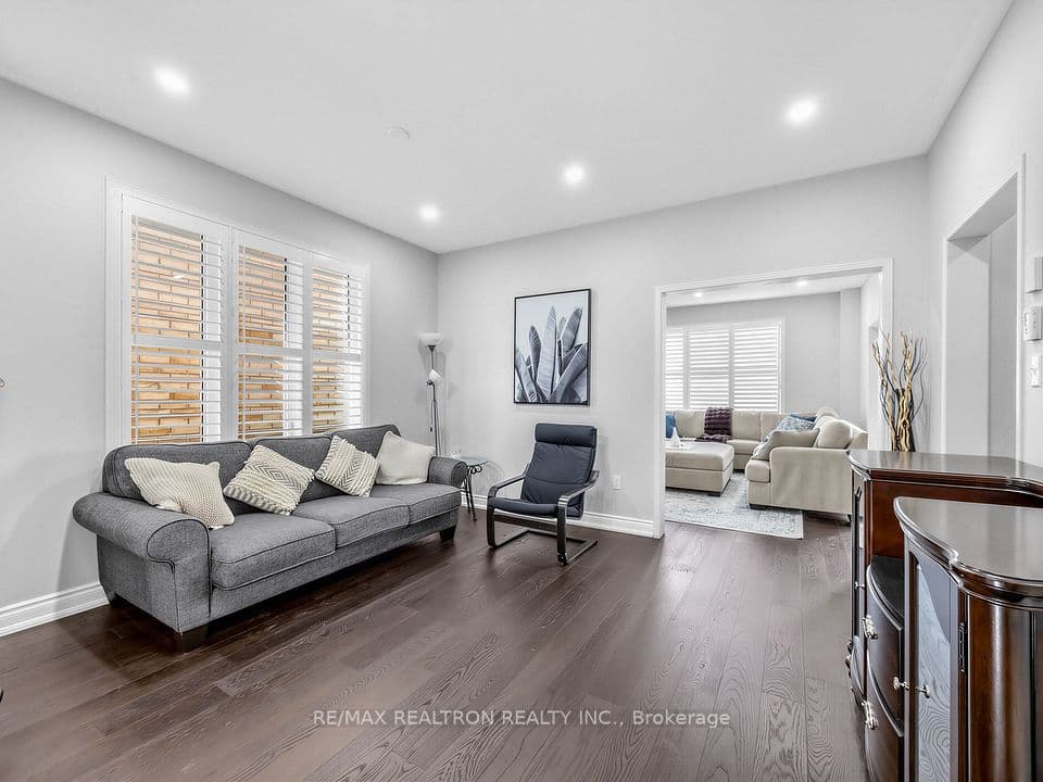 2571 Kentucky Derby Way, Oshawa, ON L1L 0K2 – photo 3