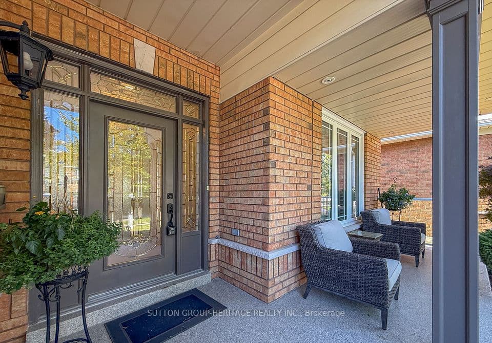 1870 Falconwood Way, Pickering, ON L1V 7C3 – photo 3