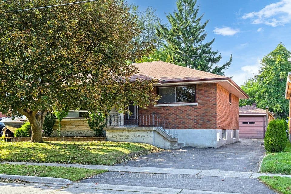 522 Dunkirk Avenue, Oshawa, ON L1H 3G7 – main photo