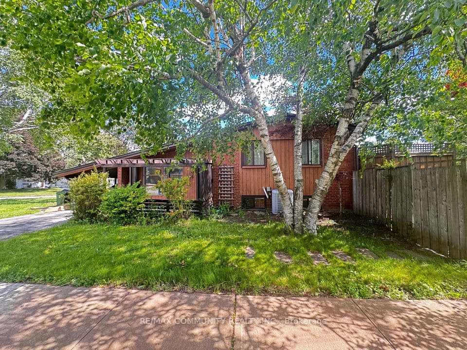 36 Benprice Court, Toronto, ON M1H 1N3 – main photo