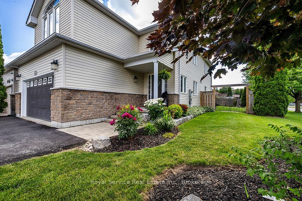 62 Rafton Street, Clarington, ON L1B 1P7 – photo 2