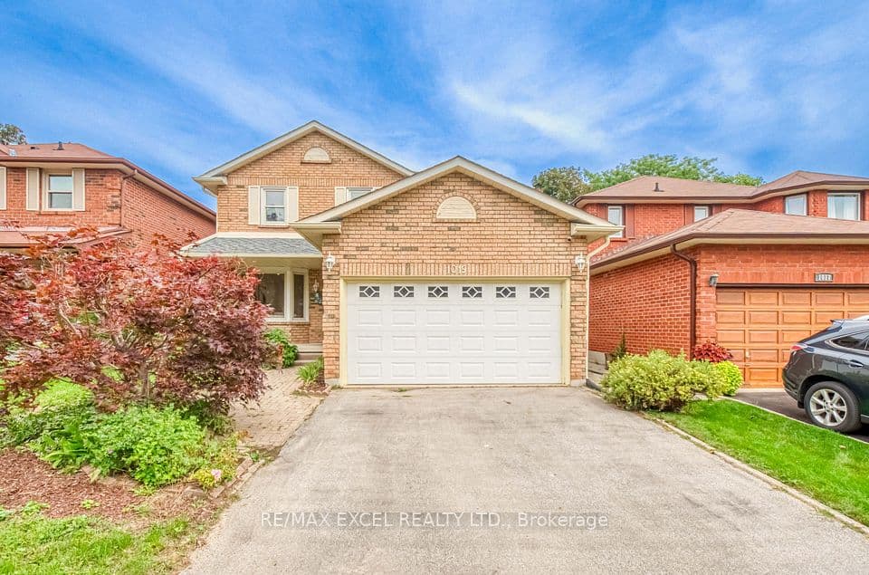 1019 Rouge Valley Drive, Pickering, ON L1V 4N8 – main photo