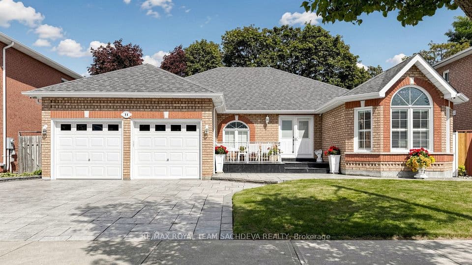 11 Devonridge Crescent, Toronto, ON M1C 5A5 – main photo