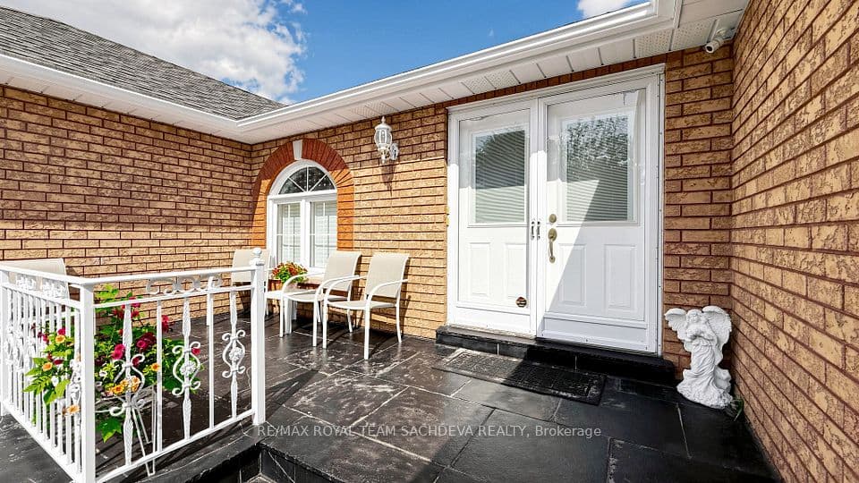 11 Devonridge Crescent, Toronto, ON M1C 5A5 – photo 3