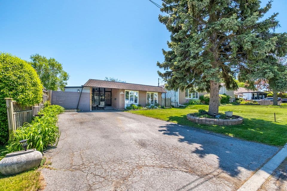 971 Oklahoma Drive, Pickering, ON L1W 2H8 – photo 3
