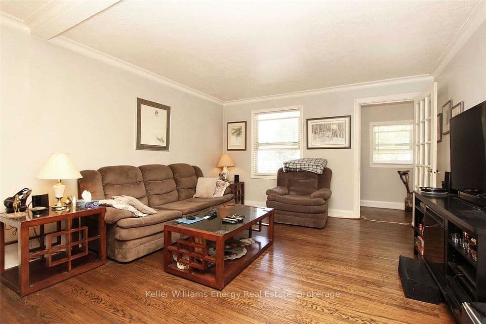 64 Grenfell Street, Oshawa, ON L1J 4W2 – photo 3