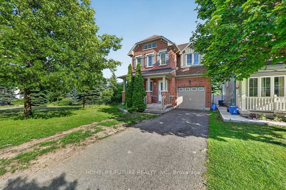 2009 Secretariat Place, Oshawa, ON L1L 1C8 – photo 3