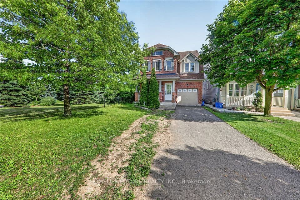 2009 Secretariat Place, Oshawa, ON L1L 1C8 – photo 2