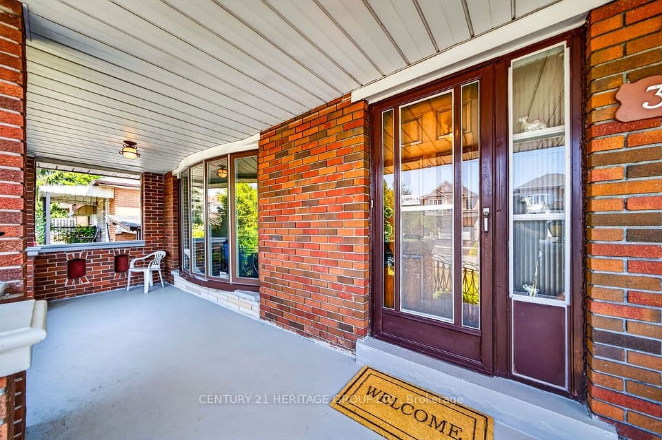 33 Jeanette Street, Toronto, ON M1M 3G3 – photo 3
