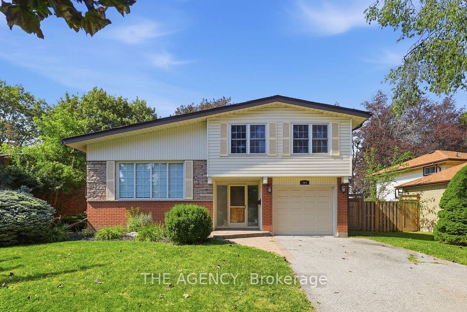 364 Adelaide Avenue E, Oshawa, ON L1G 2A1 – main photo