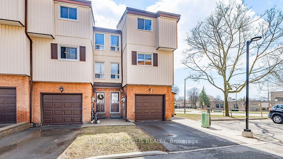 601 Galahad Drive 19, Oshawa, ON L1K 1L9 – photo 2