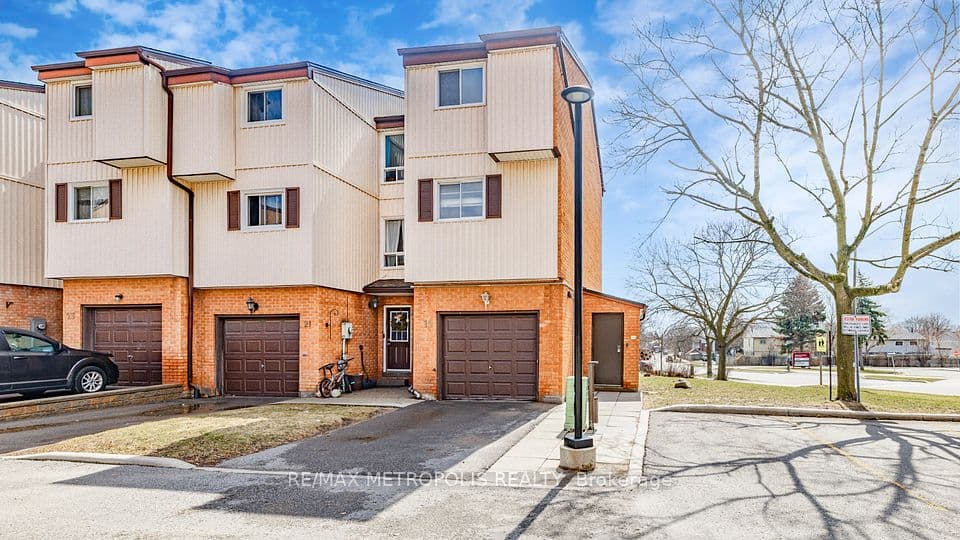 601 Galahad Drive 19, Oshawa, ON L1K 1L9 – photo 3