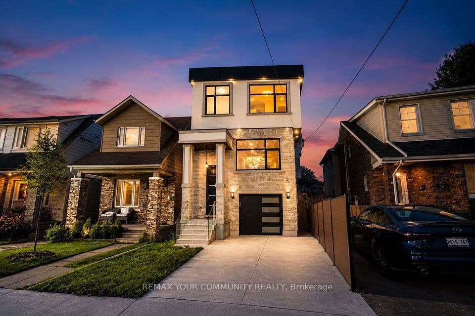 49 Wayland Avenue, Toronto, ON M4E 3C8 – photo 3