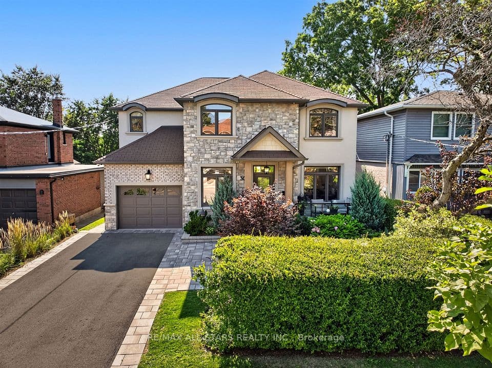 30 St Quentin Avenue, Toronto, ON M1M 2M8 – main photo