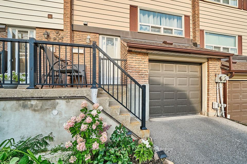 321 Blackthorn Street 39, Oshawa, ON L1K 1L3 – photo 2