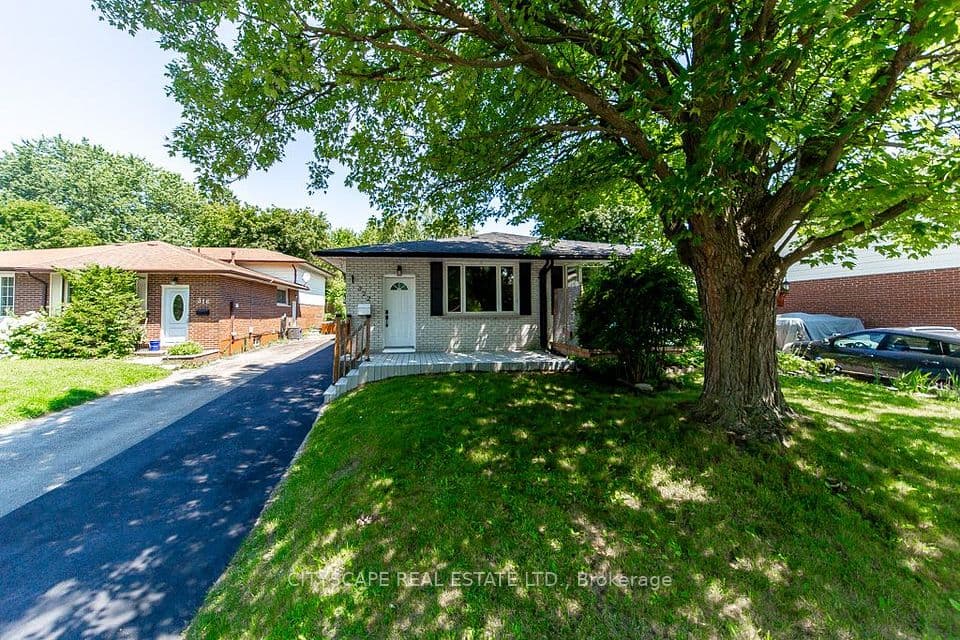 322 Fernwood Avenue, Oshawa, ON L1G 2H7 – photo 2