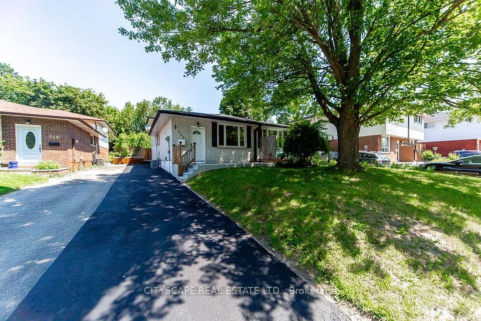 322 Fernwood Avenue, Oshawa, ON L1G 2H7 – main photo