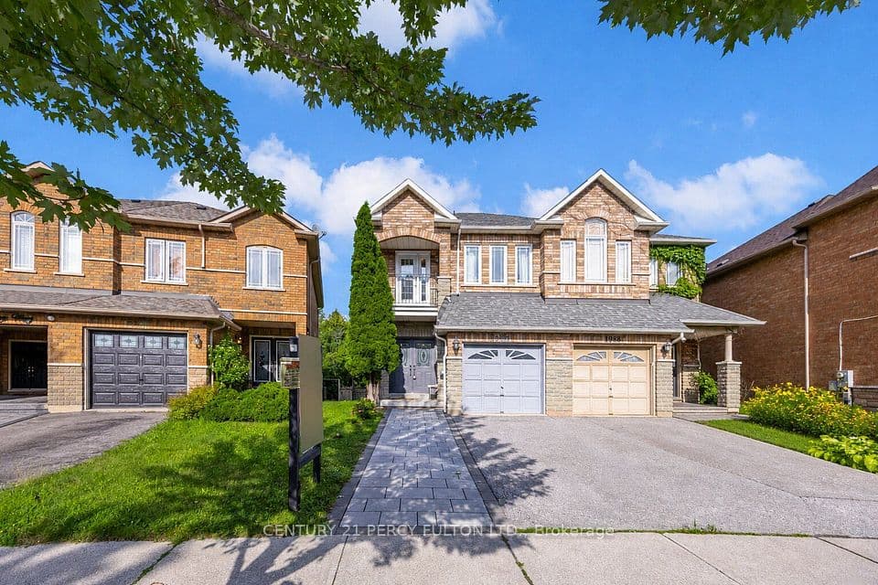 1990 Treetop Way, Pickering, ON L1V 7C8 – main photo