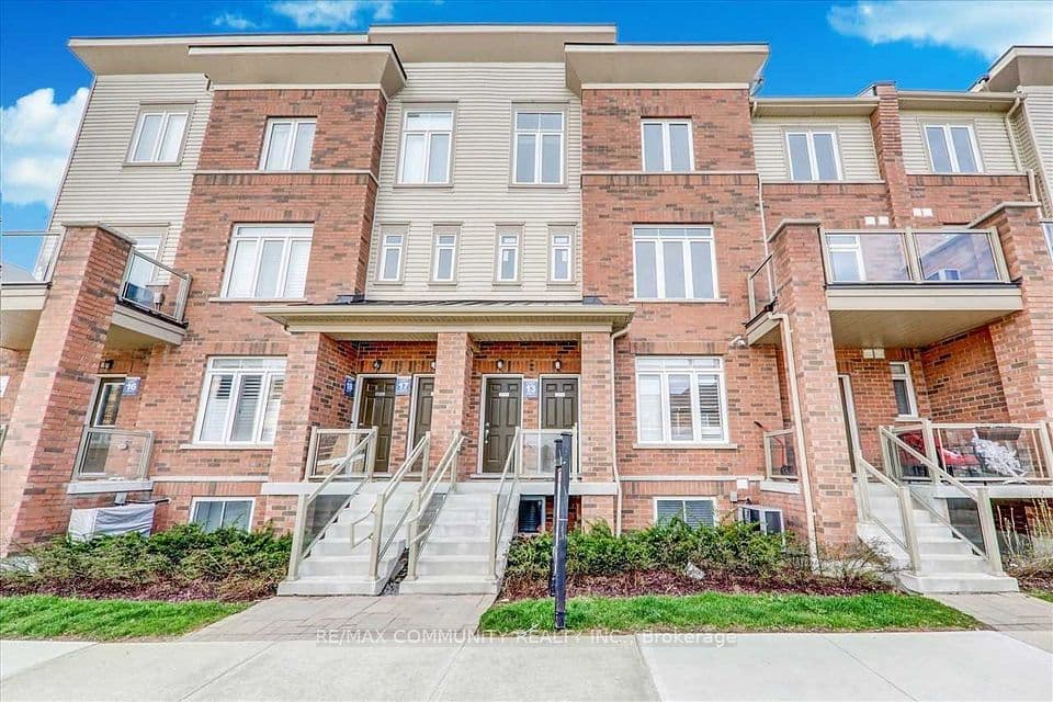 2718 William Jackson Drive, Pickering, ON L1X 0E6 – main photo