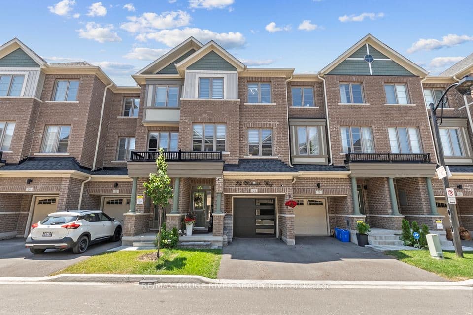 24 Waterside Way, Whitby, ON L1N 0N1 – main photo