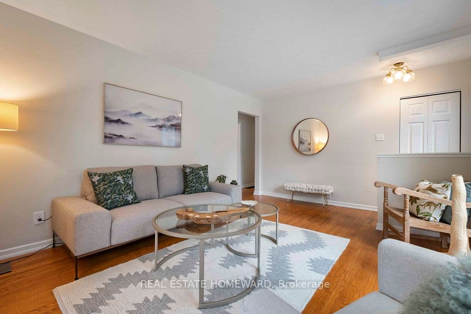 118 Zaph Avenue, Toronto, ON M1C 1M8 – photo 3