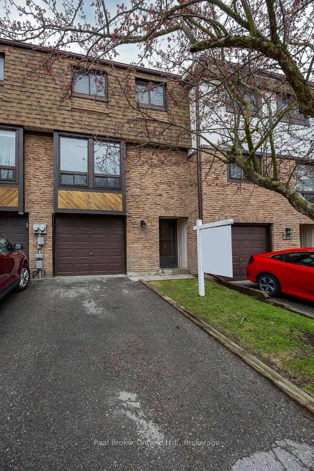 220 Ormond Drive 30, Oshawa, ON L1G 6T5 – photo 2