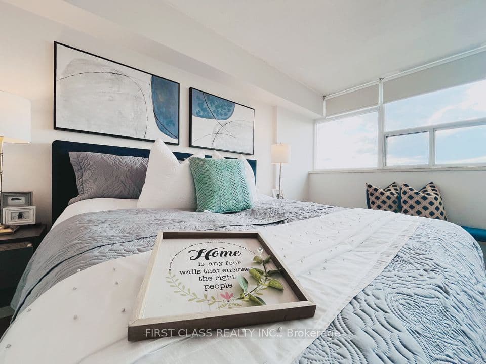 25 Silver Springs Boulevard 1701, Toronto, ON M1V 1M9 – main photo