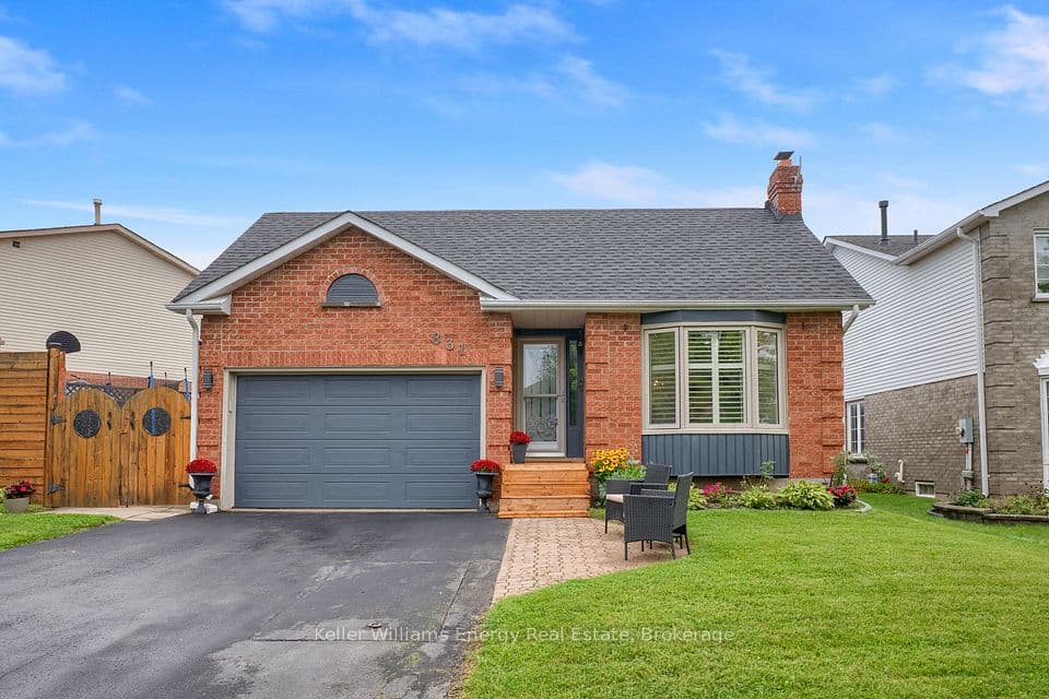 831 Lavis Street, Oshawa, ON L1K 1W8 – photo 2