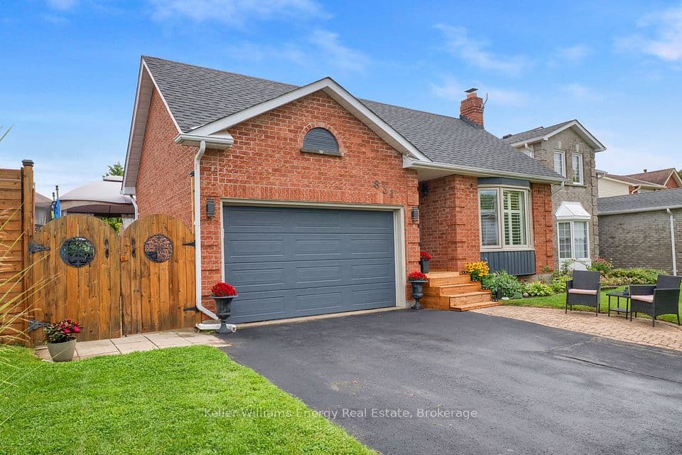 831 Lavis Street, Oshawa, ON L1K 1W8 – photo 3