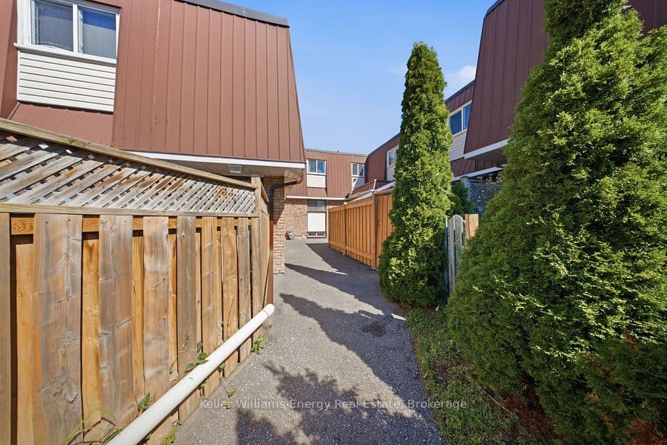 1333 Mary Street N 58, Oshawa, ON L1G 6Z3 – photo 2