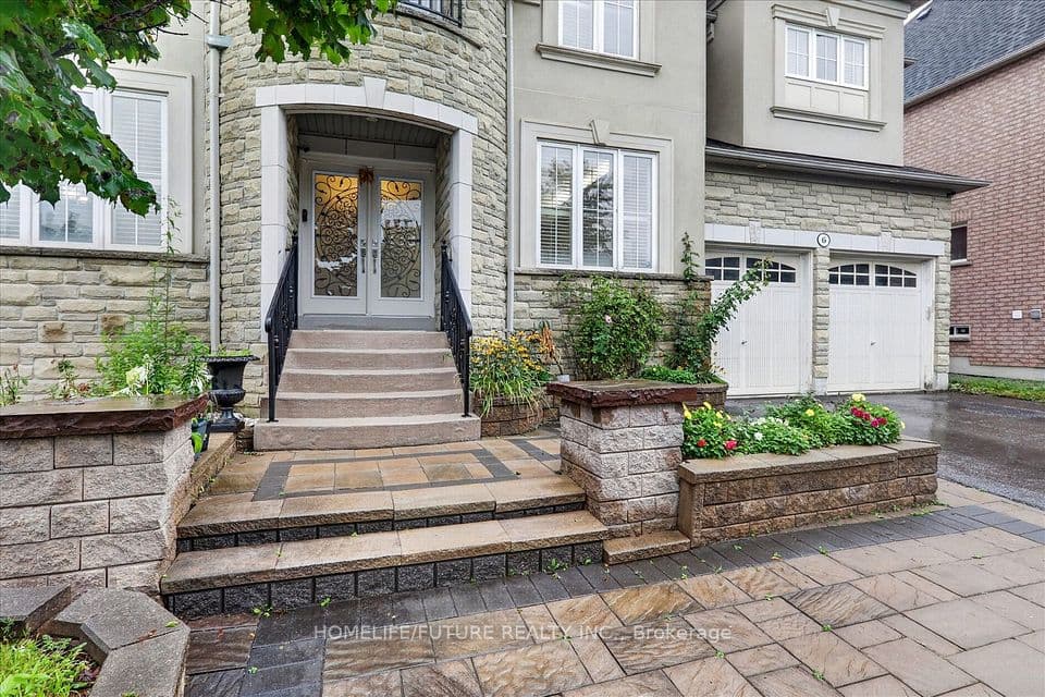6 Dolby Crescent, Ajax, ON L1Z 0E1 – photo 2