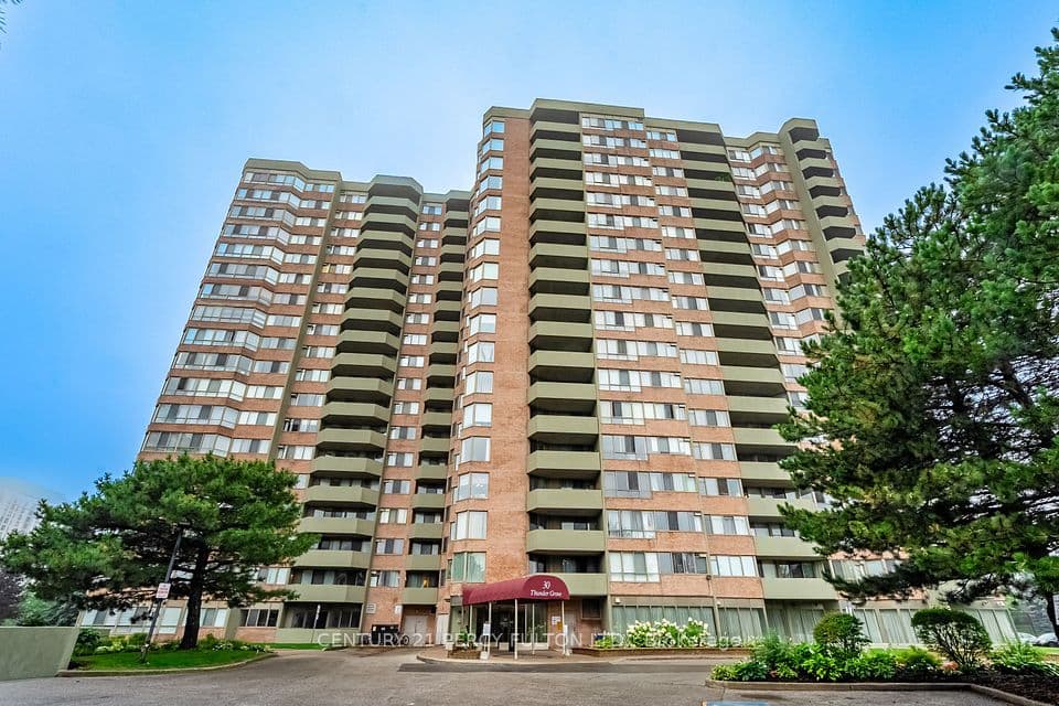 30 Thunder Grove 1008, Toronto, ON M1V 4A3 – main photo