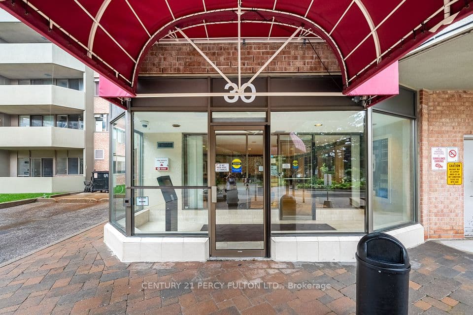 30 Thunder Grove 1008, Toronto, ON M1V 4A3 – photo 2