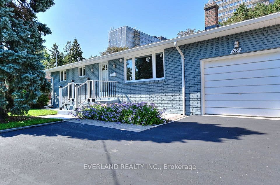 52 Fairglen Avenue, Toronto, ON M1T 1G7 – main photo