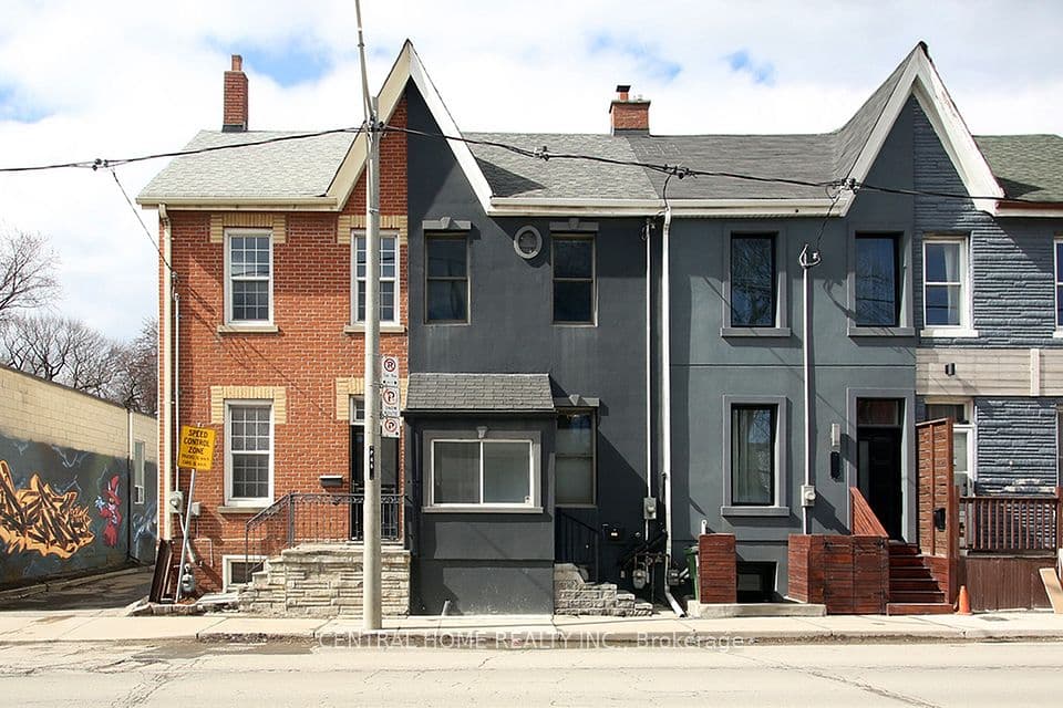 106 Carlaw Avenue, Toronto, ON M4M 2R7 – main photo