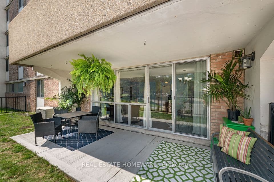 120 Dundalk Drive 105, Toronto, ON M1P 4V9 – photo 2