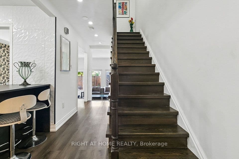 12 l'amoreaux Drive, Toronto, ON M1W 2L9 – photo 2
