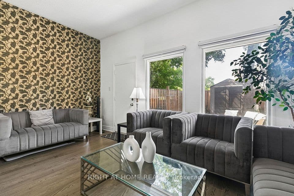 12 l'amoreaux Drive, Toronto, ON M1W 2L9 – photo 3