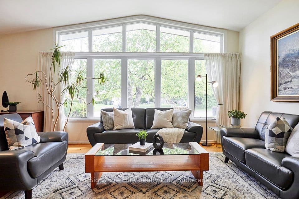 122 Haileybury Drive, Toronto, ON M1K 4X5 – main photo