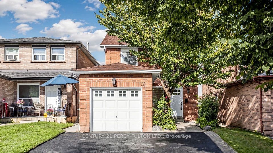 17 Harley Drive, Ajax, ON L1S 5X3 – main photo