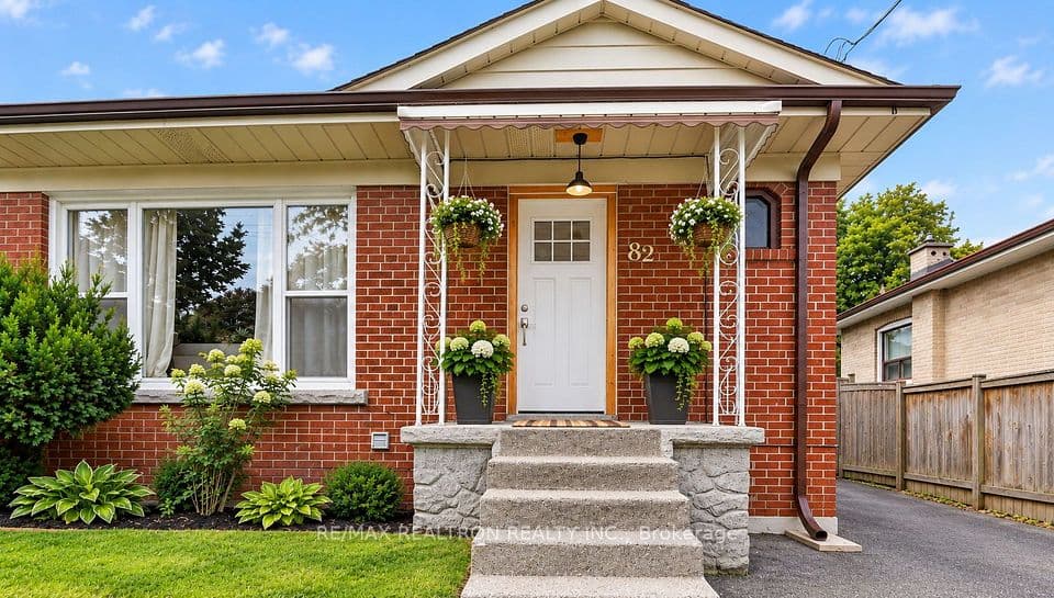 82 Ranstone Gardens, Toronto, ON M1K 2T8 – photo 2
