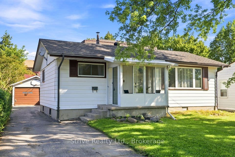 7 Admiral Road, Ajax, ON L1S 2N8 – photo 2