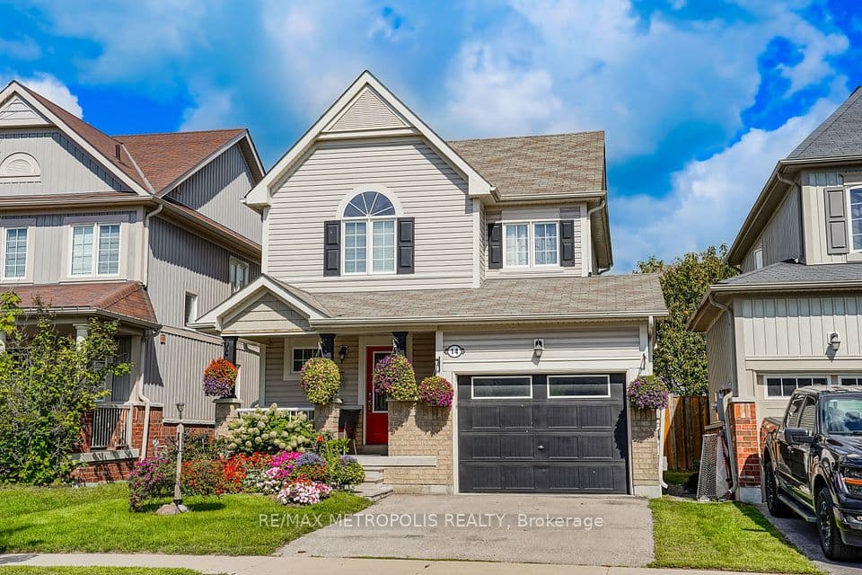 14 Richard Davies Crescent, Clarington, ON L1C 0N9 – photo 2