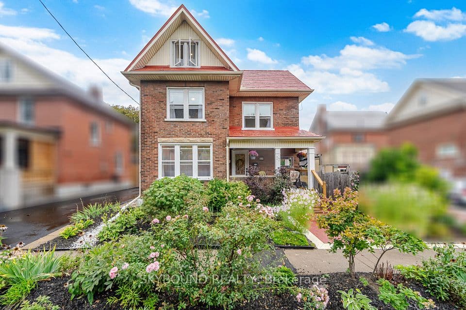 27 Rowe Street, Oshawa, ON L1H 5P4 – photo 2