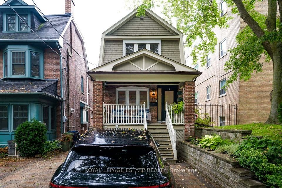 80 Elmer Avenue, Toronto, ON M4L 3R7 – main photo