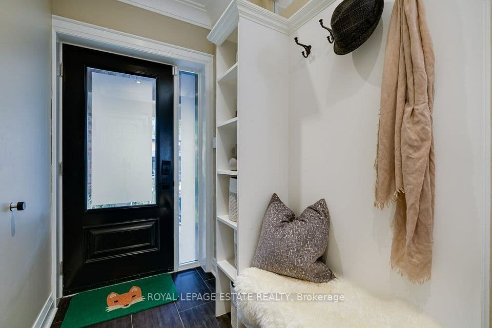80 Elmer Avenue, Toronto, ON M4L 3R7 – photo 2