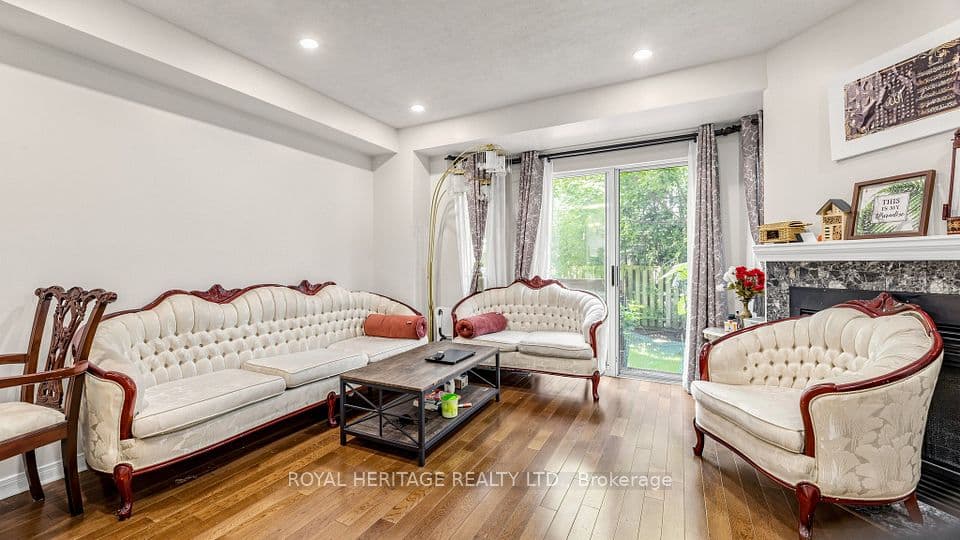 2472 Eglinton Avenue E Th 19, Toronto, ON M1K 5J9 – photo 3